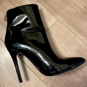 🎃💀Perfect HALLOWEEN Black Patten Leather Booties